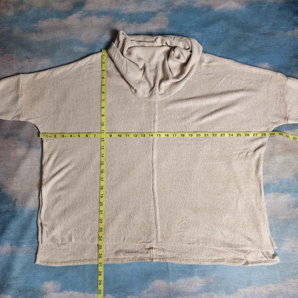 NWOT Status by Chenault Cowl Neck Oversized Tunic - Picture 8 of 13